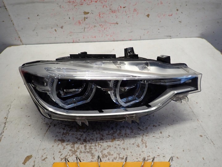 Licht vorne vorne rechts BMW 3 F30 F31 LIFT 2015- FULL LED 7498952