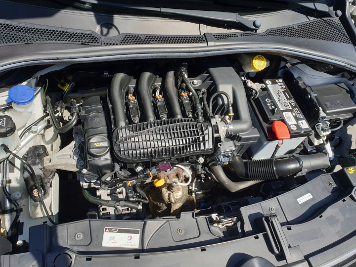 engine 1.2 vti HM01 2018R 10B217 CITROEN PEUGEOT 76 TYS KM