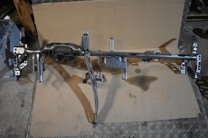 IDEALNY support sider consoles MERCEDES GLB X247 1