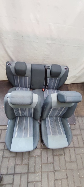 sjedalo sjedala komplet Ford Fiesta MK7 3D H9