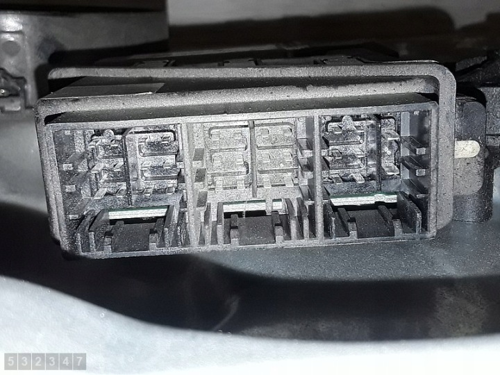 2005 Vw Polo Iv Controller fereastră 6q48377555 8