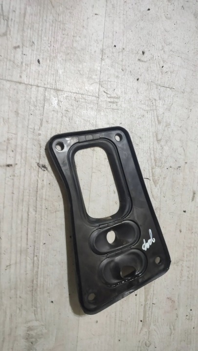 Jeep Cherokee KL 15r. 2.0d cover komory of the engine