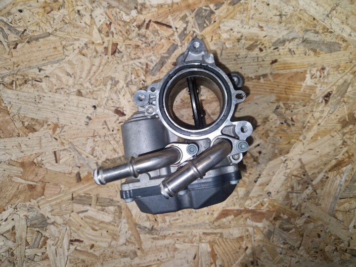 Vanne boitier papillon VW AUDI SKODA SEAT 2.0TDI 04L128063N 04L128059M