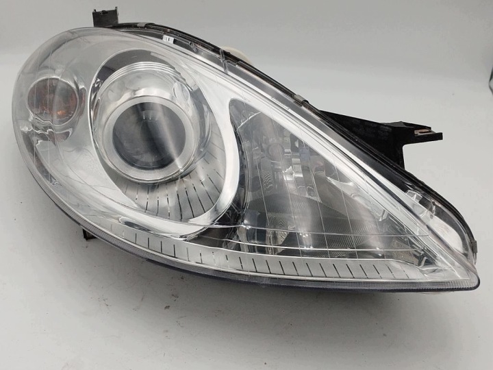 Mercedes A klasa W169 light right front front