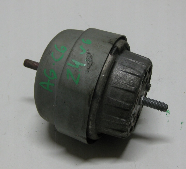 AUDI A6 C6 2.4 6V 05R Supporti motore usato 4F0199382