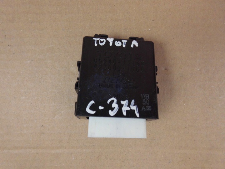 Toyota Auris et Relais Essuie glaces 85940-12160