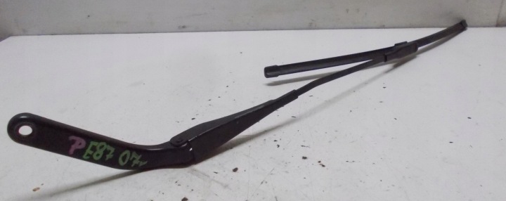 BMW E87 2.0 und 07R Wischerarme Scheibenwischer 7169972 7169971 KOMPLET