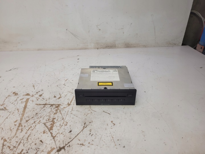 changer CD AUDI Q7 A6 C6 LIFT 4F0035110