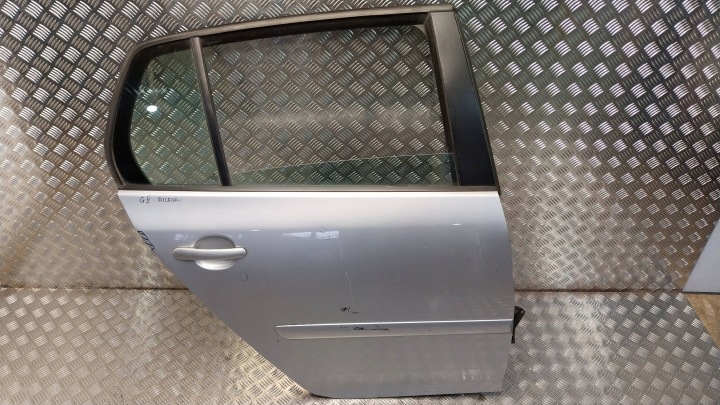 Portière Arrière Droit VW GOLF V HATCHBACK 03