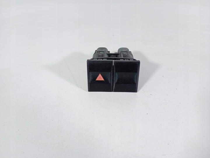 Ford Mondeo 3 MK3 00-07 interruttore Pulsante luci Luci di emergenza 1S7T13A350BD
