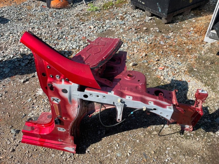 Quarto LONGHERONE carrozzeria Anteriore Bocchetta Destro Renault Megane IV