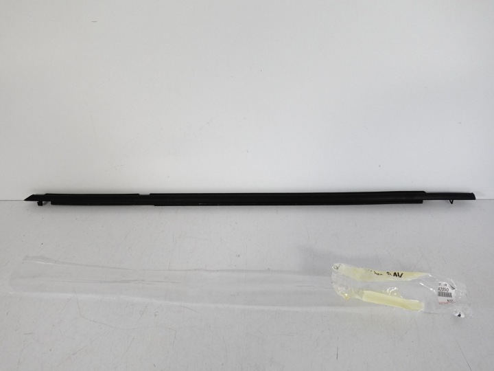 TOYOTA RAV4 V 5 19- moulding dust windows door right rear part 75730-42050