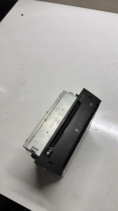 zosilňovač radia Saab OE 12799471 YS9471 + menič / odtwarzacz plyt cd