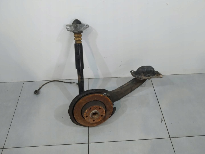 Achsschenkel Radnabe Radlager rechts heck 2.0 TDI AWD 4X4 VW Volkswagen Tiguan und (2007-2016)