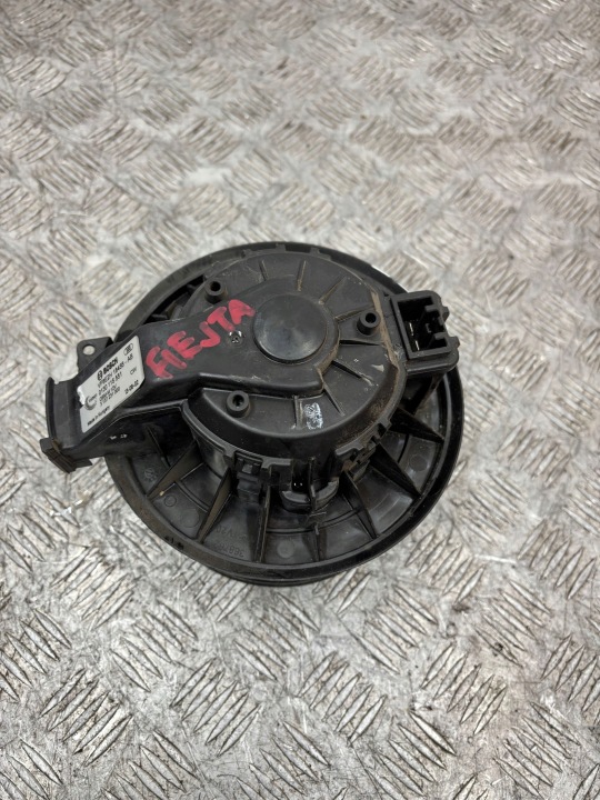 heating air conditioning devices FORD FIESTA MK7 VP8E2H18456-AB