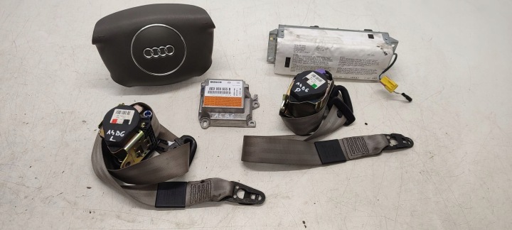 airbag air bag CINTURA SICUREZZA ANTERIORI sensor Audi A4 B6