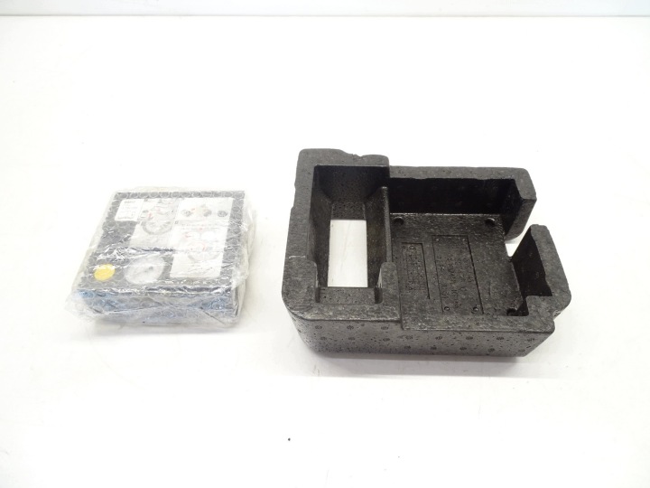 Boîte a gant passager Porte coffre hayon Compresseur Pompe Roues BMW 6794116 6792688