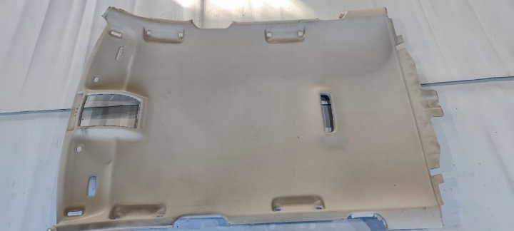 tetötapacír AUDI A3 8P 5D 8P4867505 BEZOWA
