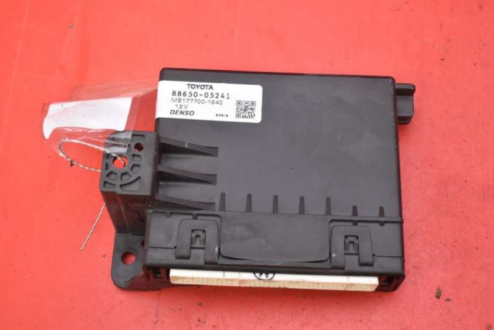 Bedienteil modul klimaanlage 88650-05241 TOYOTA AVENSIS T27 1.8 VVTI 147 KM