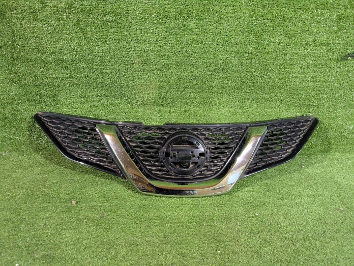Grill Grill des Kühlers NISSAN QASHQAI J11 13- NR.231