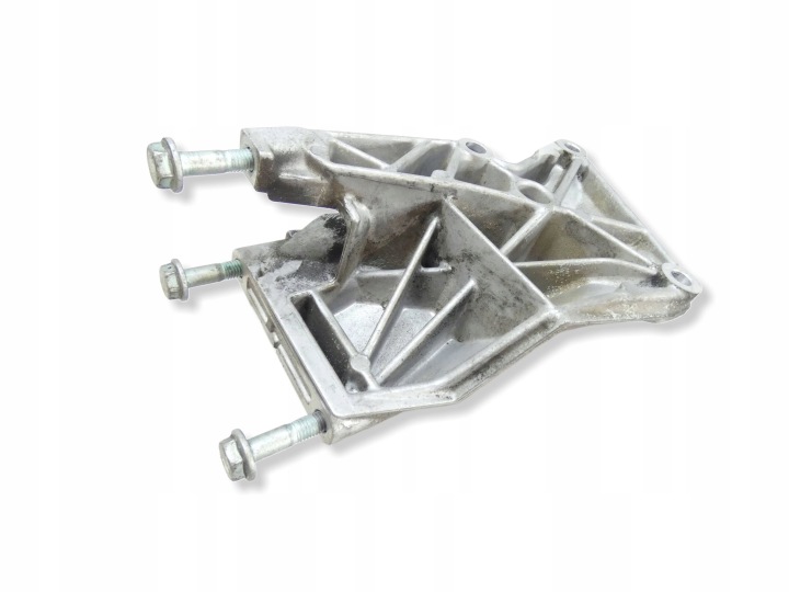 Supporto motore staffa fissaggio VW POLO III 6N2 LIFT 99-01 030199275B viti