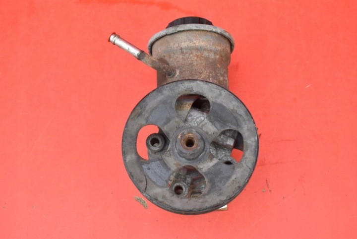 Servopumpe TOYOTA YARIS 1 und 1.0 VVTI 65 KM 99-03