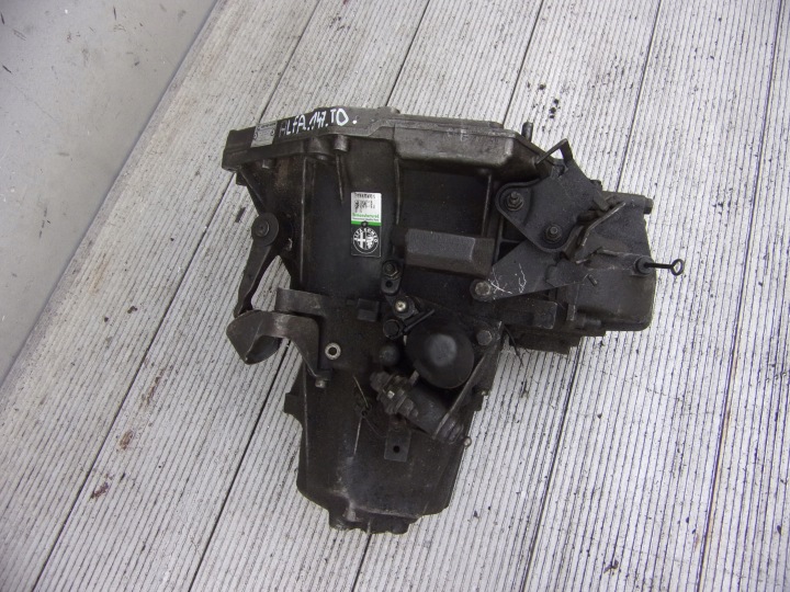 Getriebe MANUALNA ALFA ROMEO 147 71780981