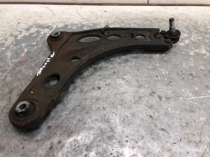 Petit bras Droite Avant RENAULT TRAFIC III 8200395034