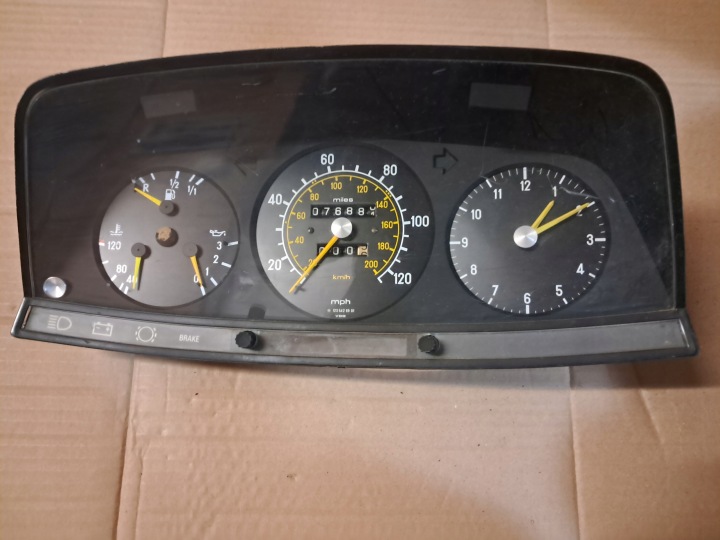 dials MERCEDES W123 280 1235426901 76 TYS MIL