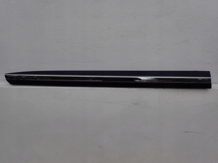 moulding for door left front VW ARTEON 3G8853969B