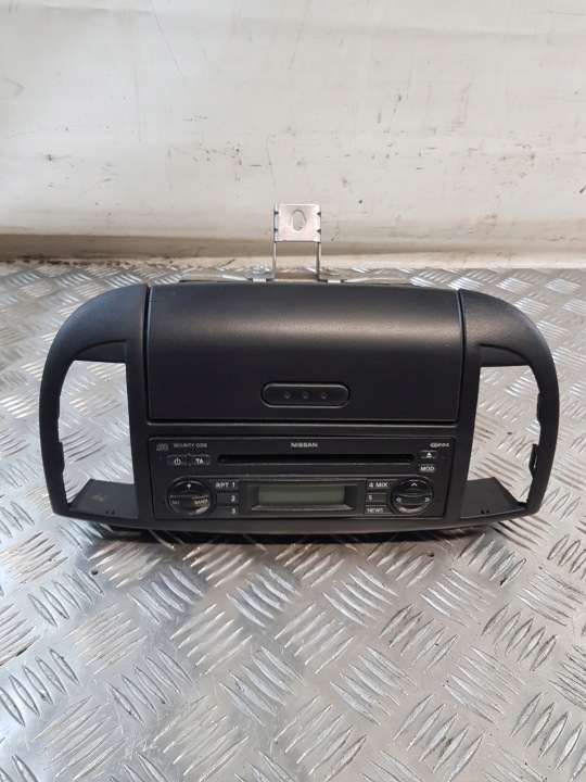RADIO NISSAN MICRA K12 07R- OE 7645389318 + Handschuhfach