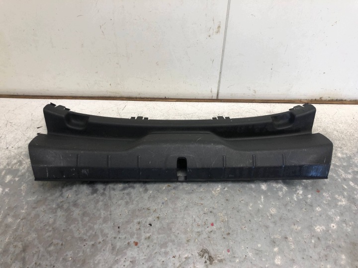 copertura GREMBIALINA MINIGONNE PORTELLONE COFANO POSTERIORE VOLVO C30 LIFT 08687734