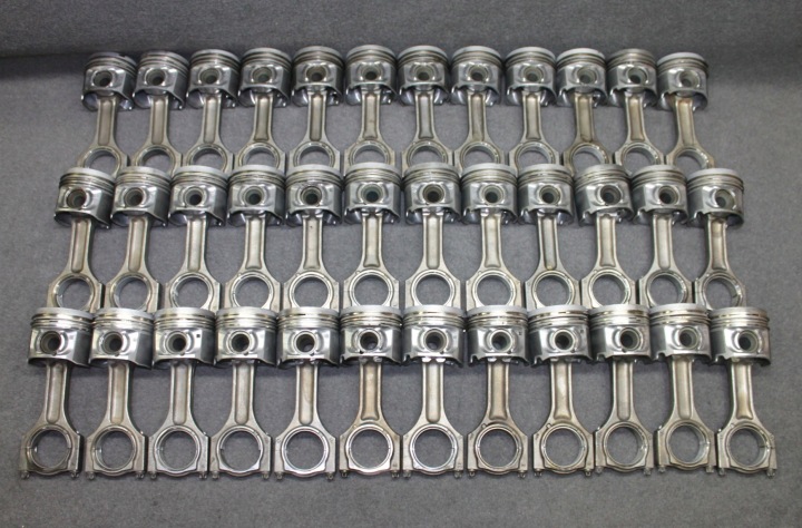 BMW F30 F32 F10 E70 F15 F01 3.0D 3.5D N57D30A/B - pistone 84L110 biella 911