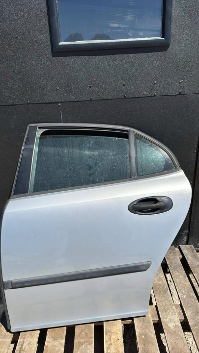 Tür links hinten SAAB 9-3 II 93 02-07 Sedan links heck Farbe 268 silberne