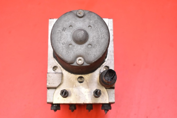 Pompe ABS 44540-05030 0265225228 TOYOTA AVENSIS T25 2.0 D 116 KM 4D 02-06