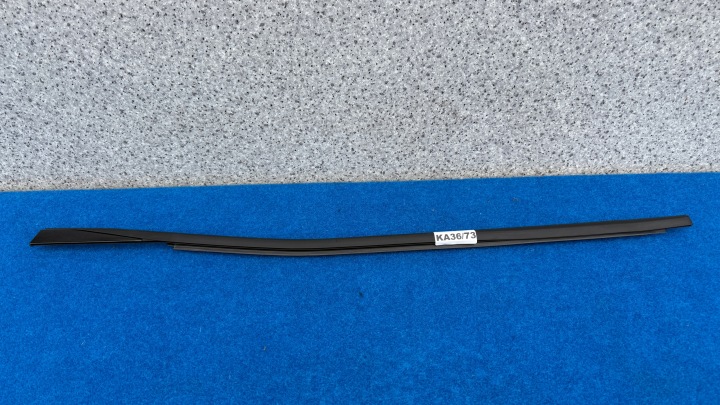 RENAULT AUSTRAL moulding dust door right rear part 828323379R KA36/73