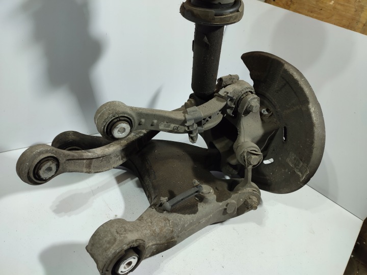 BMW F06 F12 F13 640D achsträger links heck achsschenkel radnabe radlager querlenker stoßdämpfer MP