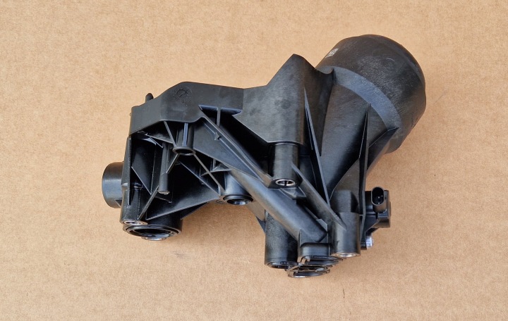 cover of a filter, oil VW SKODA 05L115389AB as new original