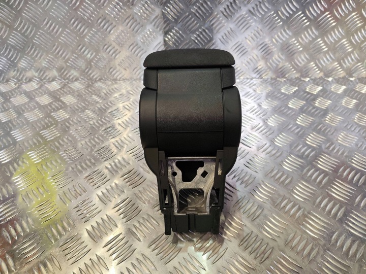 AUDI A1 8X LIFT CENTRALNA STEKLA TUNEL 15 5