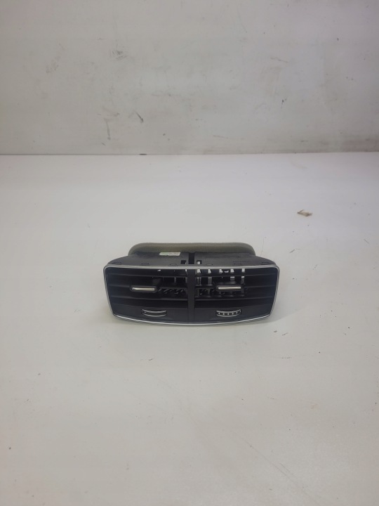 mřížka klími záď AUDI A8 D4 4H0819203B