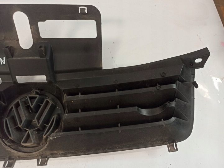 VOLKSWAGEN POLO 4 IV 9N ATRAPA GRILL Zzoemcodez 11