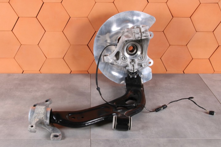 MINI F54 F60 achsschenkel radnabe radlager querlenker schenkel links vorne 6876853 7708 km !!!