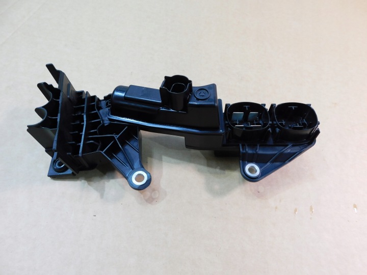 BMW 4 G22 G23 rozdzielacz napětí klemy 6842524