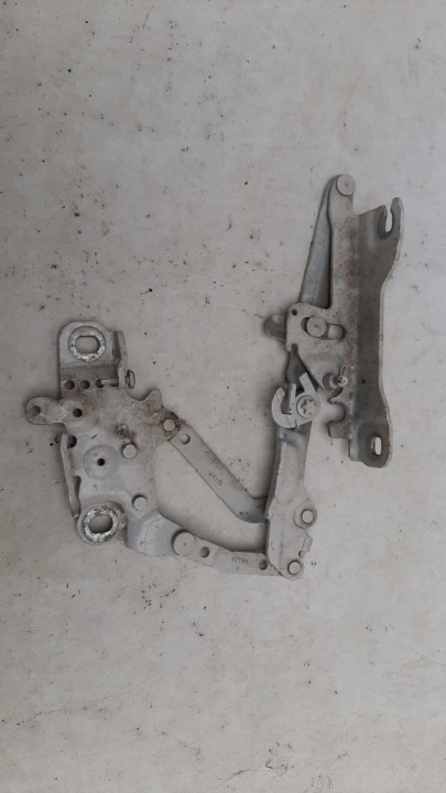 BMW 1 F20 F21 11-19 Scharnier der Kühlergrill rechts