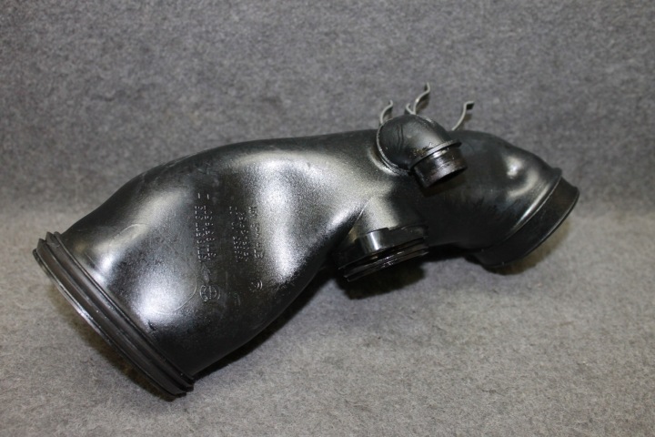 BMW F10 F11 F01 E70 F15 M550DX N57D30C 381KM tube pipe TURBO 8507373