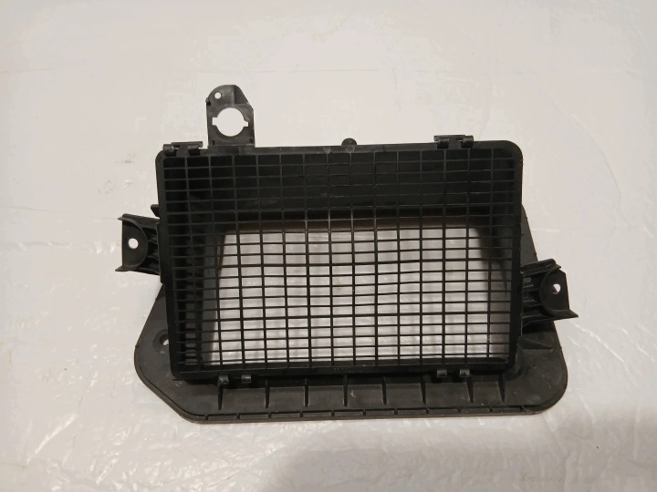 AUDI A4 B9 LIFT tuyau d'entrée tuyau manchon aspiration air sous vitre 8W1819904A