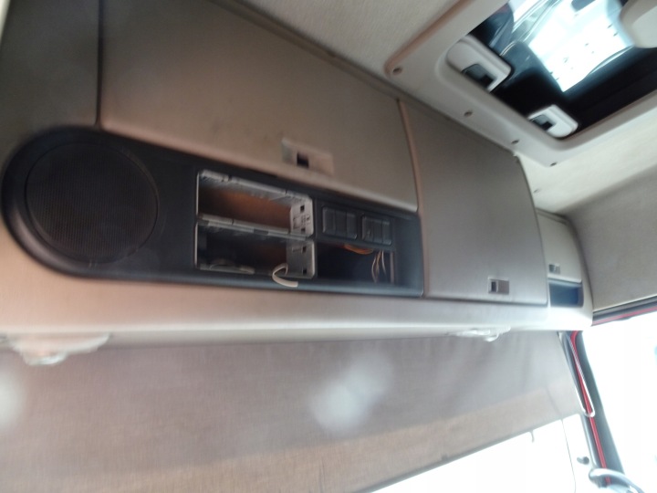 DAF 106 CABINA 7