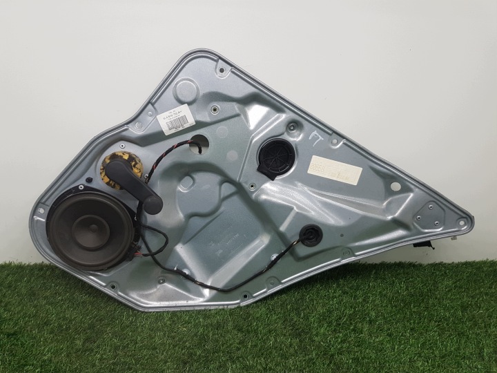 mechanizmus okná pravý zadok SEAT IBIZA 3 FL 6L4839752AH