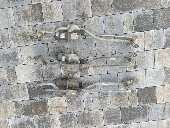 VW T5 T5 LIFT T6 Motor Wischergestänge vorne