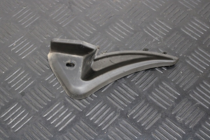 kryt záslepka pod oknem pravá 115237A2 RENAULT CAPTUR II 2